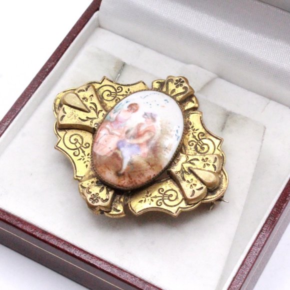 Antique Art Deco Hand Painted Porcelain Courtship Cabochon Pin - Picture 1 of 6